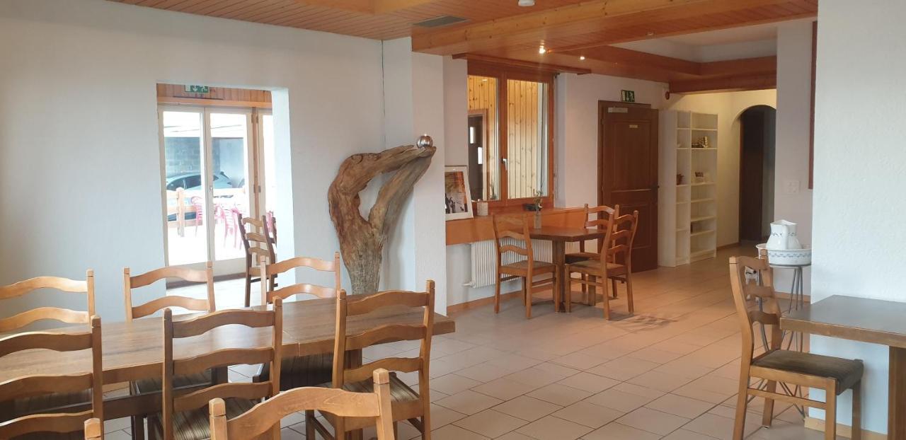 Hotel Rhoneblick Guttet-Feschel エクステリア 写真