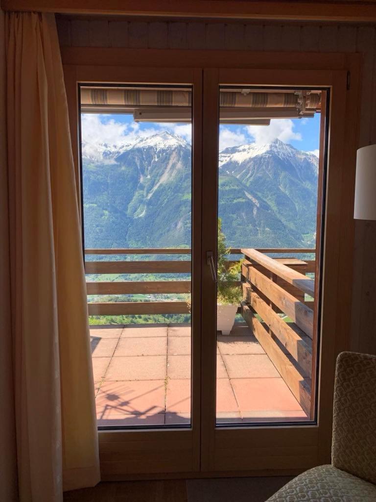 Hotel Rhoneblick Guttet-Feschel エクステリア 写真